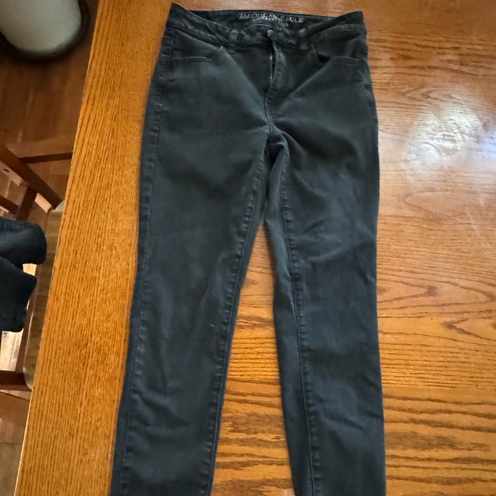 American Eagle HiRise Jegging, Black. Size 2